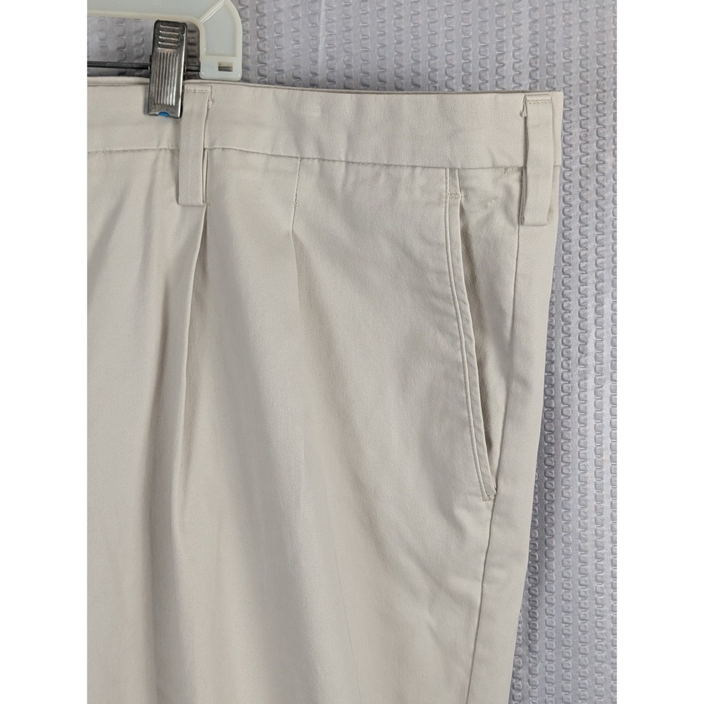 Lee Mens Motion Comfort Khaki Pleated Pants 46x32 Big & Tall Beige NWT 2014639 - Picture 5 of 15